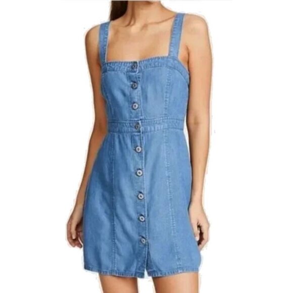 NWT $98 BB Dakota Chambray Denim Button-Down Dress 4 Medium Blue - Picture 1 of 6